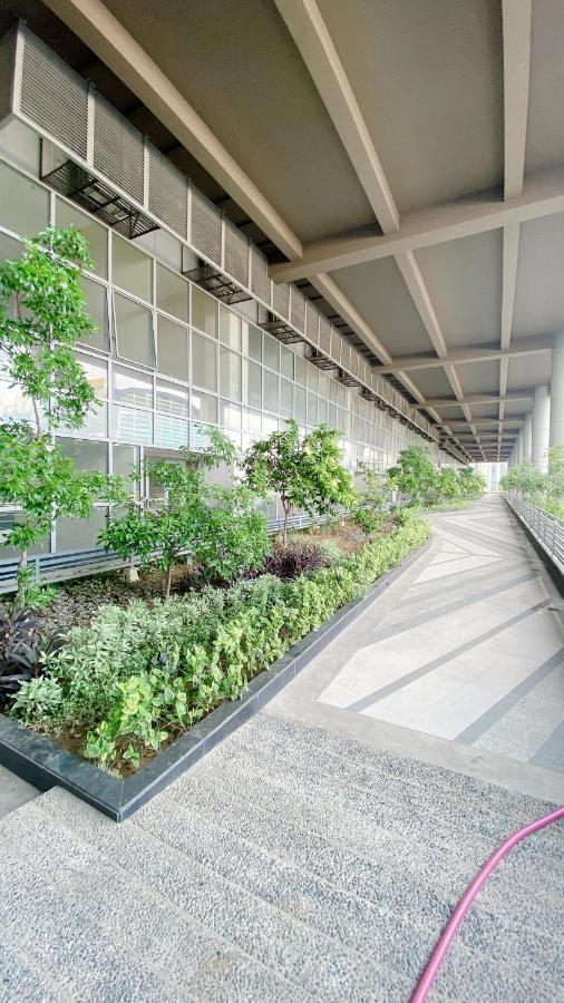 Cozy And Classy Studio Across Airport Terminal 3 Pasay Exterior foto